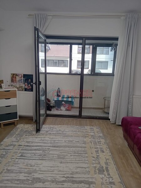 Metrou Aparatorii Patriei oferta noua, 2 camere decomandat, disponibil imediat