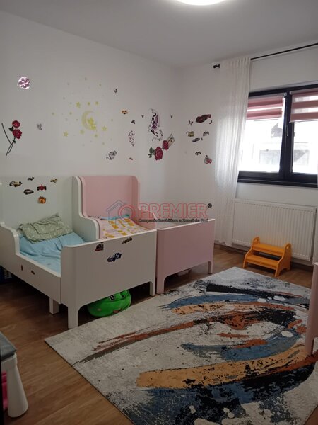 Metrou Aparatorii Patriei oferta noua, 2 camere decomandat, disponibil imediat