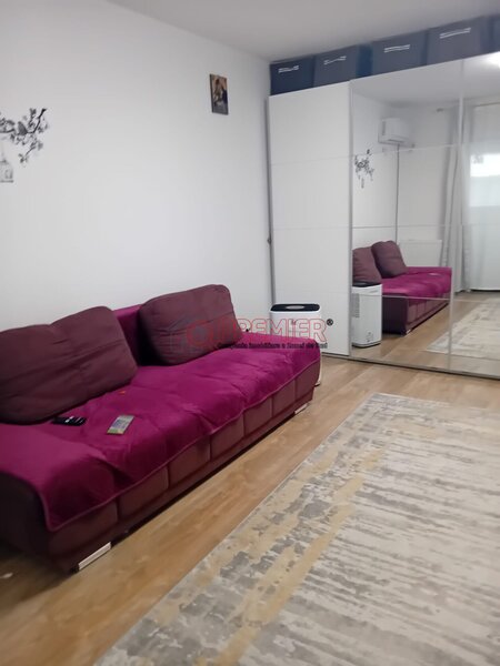 Metrou Aparatorii Patriei oferta noua, 2 camere decomandat, disponibil imediat