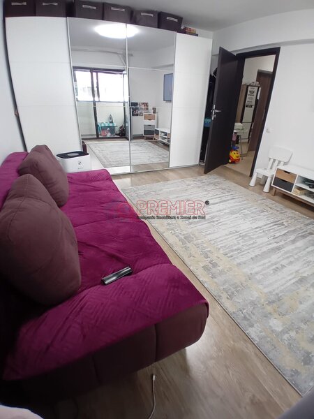 Metrou Aparatorii Patriei oferta noua, 2 camere decomandat, disponibil imediat