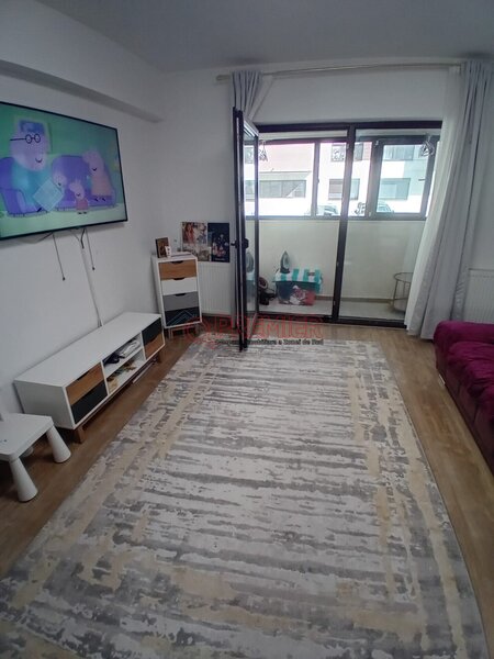 Metrou Aparatorii Patriei oferta noua, 2 camere decomandat, disponibil imediat